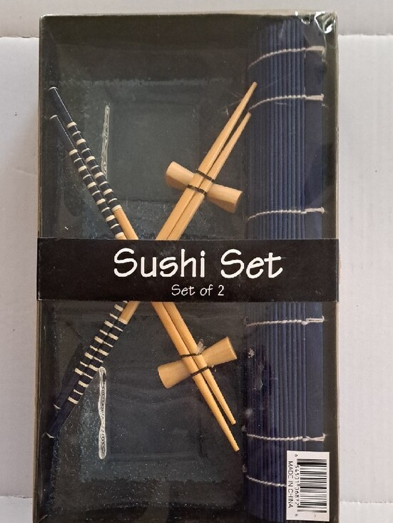 Source Unknown Other - Sushi Set with Navy Rolling Mat & Blue Accents